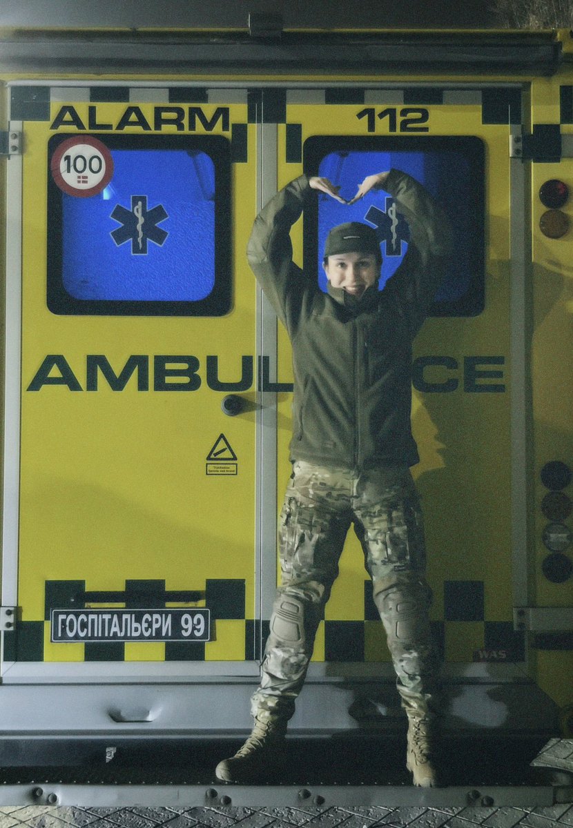 Дивне питання яке часто задають іноземці «ти не боїшся померти?»  
Але ж люди помирають від багатьох речей, не тільки від війни.
Треба боятися не смерті, а того, що ти можеш прожити життя не живши, в страху зробити крок уперед.
Ніхто не знає кого чекає яка доля.
Я обираю Жити 🧡