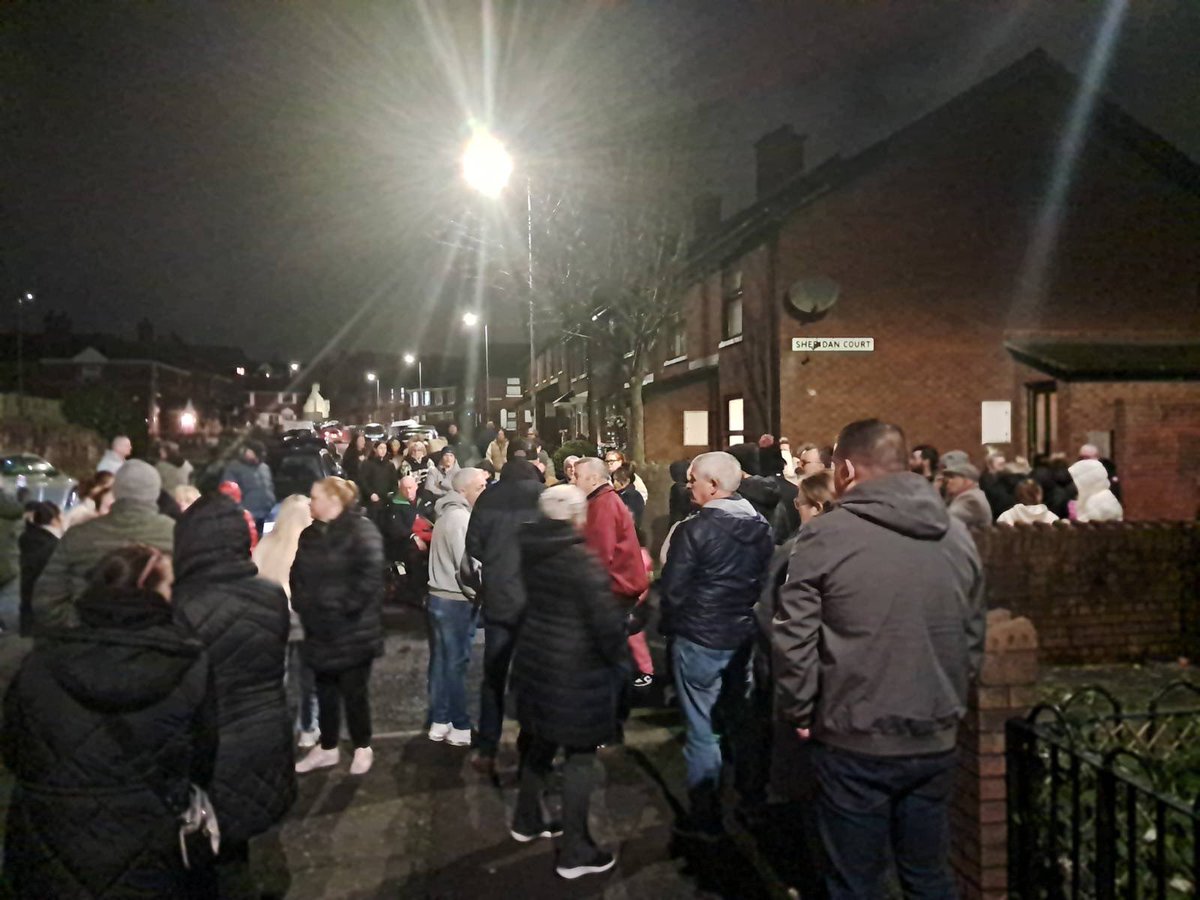 irspireland's tweet image. New Lodge Anti Eviction Protest

This evening, a large crowd gathered in Sheridan Court in the New Lodge area of Belfast to protest against a planned eviction of a young family by the NIHE.

The message was clear - our communities will not allow evictions nor will our communities…
