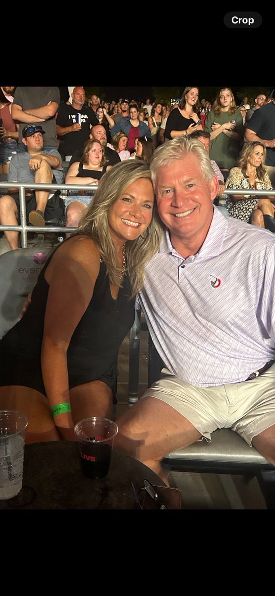 rhroper1's tweet photo. Happy Birthday to my amazing beautiful wife!  Love you lots!  ❤️ https://t.co/j8t7JvqV1u