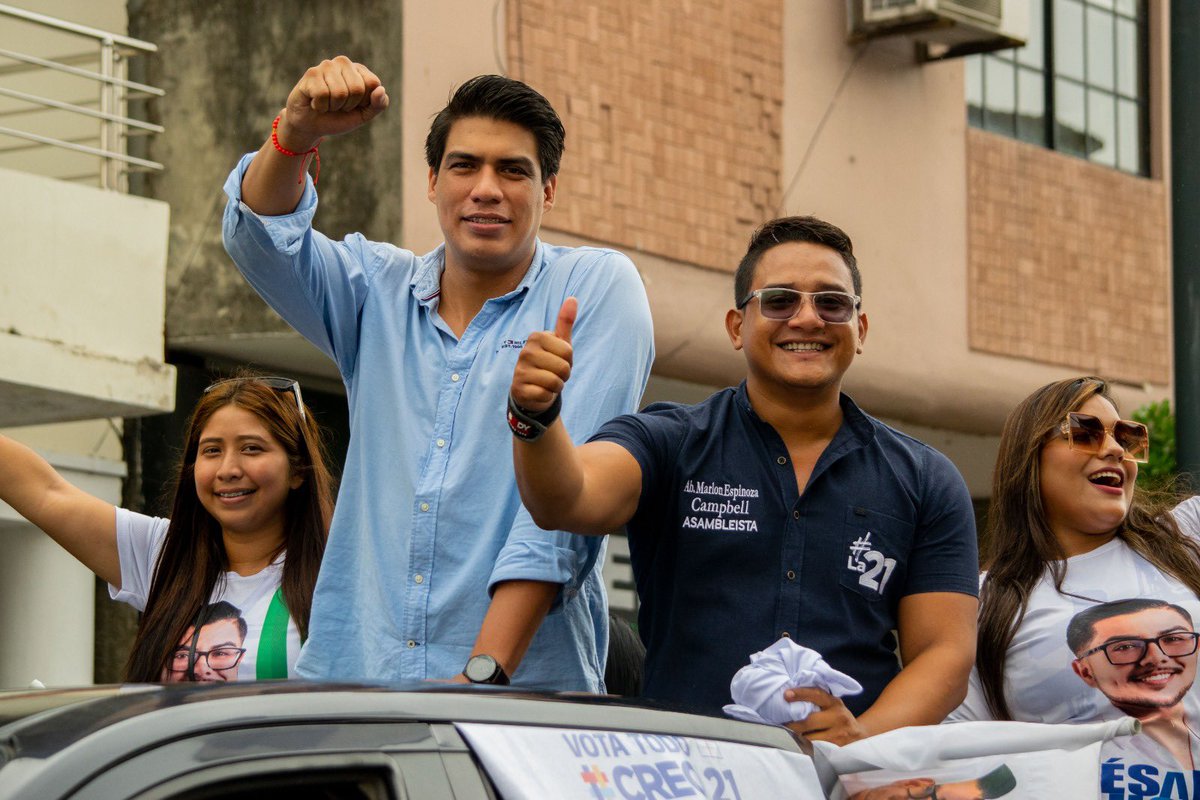 CesarSahona's tweet photo. Avanzamos con firmeza en compañía de Francesco Tabacchi en #Babahoyo.
Este 9 de febrero, #LosRíos vota Francesco Tabacchi y #VotaCésarSahona 🗳️✨
¡Somos la mejor opción! 

#CREO #VotaTodo21 https://t.co/U2SyI1u3i9