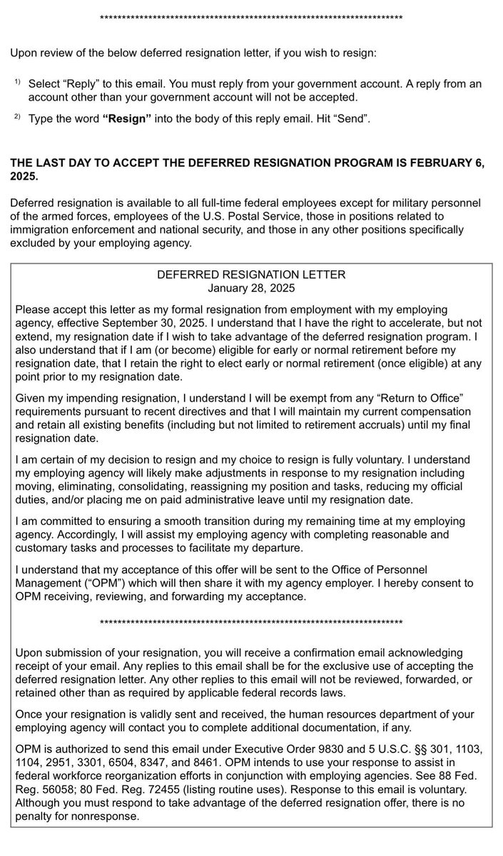 RobbyCortes's tweet image. La Casa Blanca envió esta noche un email a todos los empleados federales, dándole dos opciones:

-Trabajar de forma presencial a tiempo completo (sin seguridad de empleo).

-Renunciar antes del 6/febrero, efectivo el 30 de septiembre, con paga y beneficios hasta esa fecha. #Trump