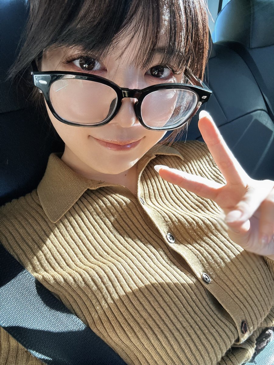 sinonome_umi's tweet photo. おはよ！！！寝癖ヤバい
お仕事いてくる https://t.co/an76BLh8Ph