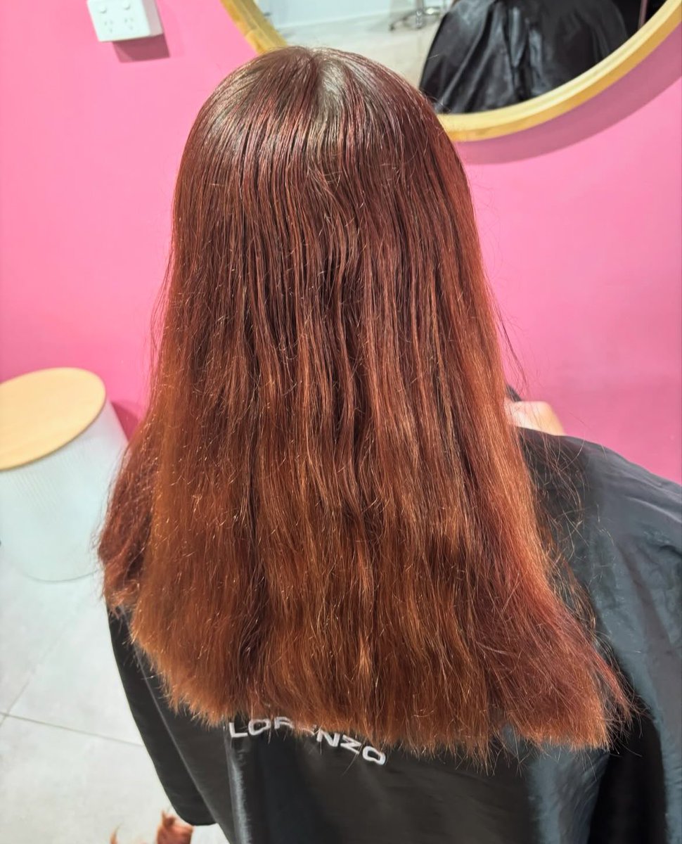 Jaw dropping transformation created by the amazing @stephanie_aribastian.hair from @aribastianhair ❤️‍🔥❤️‍🔥

#hairtransformation #delorenzohaircare #haircare #redhair #hairinspiration #veganhaircare #australianmade