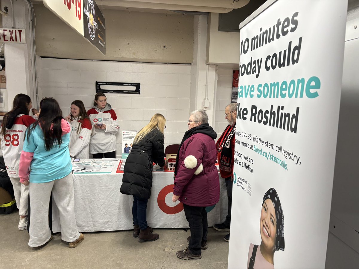 MHKY: @LifelineNB and <a href="/hkygivesblood/">Hockey Gives Blood</a> are with us tonight promoting blood donation and CBS’ stem cell registry.
<a href="/CanadasLifeline/">Canadian Blood Services</a> donor clinics on <a href="/UNB/">UNB</a> #Fredericton campus this coming Monday and Tuesday.
You can book an appointment at blood.ca
#goredsgo