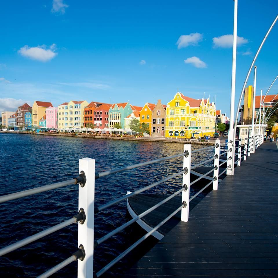 ucfoodietv's tweet photo. Tuesday BingeWatch: We have another Caribbean island you must hit. https://t.co/1KcoE3hEkF #Curacao #Food #Travel #Booze #Foodie #UndercoverJetsetter #JohnDaly #SusanAnzalone #TravelLikeALocal #iPhone #offbeatenpath #Vacation #stayathome #EasyRecipes #jetsettheworld #jetsetathome https://t.co/NveGFj7xEN