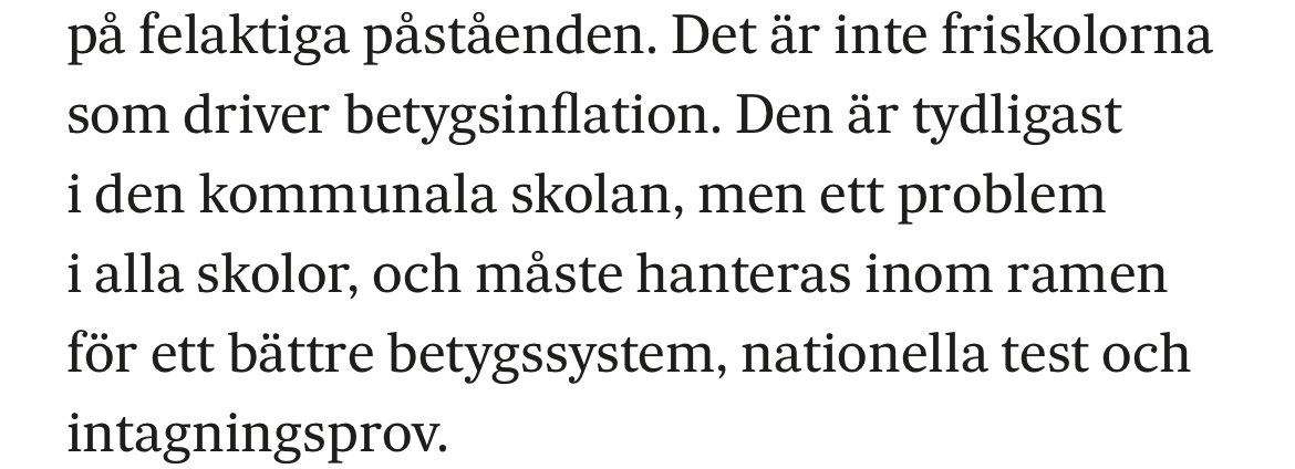 Forskning som inte beställts av de vinstdrivande aktörerna indikerar oftast att koncernskolorna har större betygsinflation än de kommunala skolorna. Det går inte att rätt av studera avvikelser mellan betyg och nationella prov och konstatera skillnader.