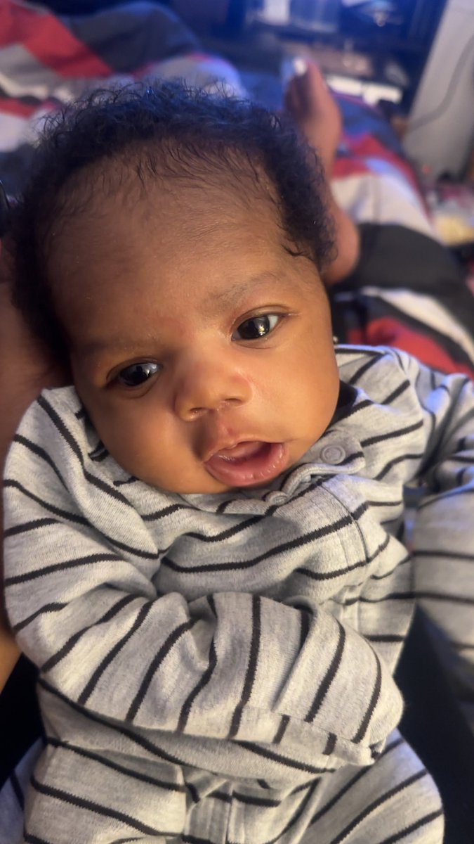RereSeason's tweet photo. Son 😭😭💙💙 and My Girls https://t.co/OerfSp34kA