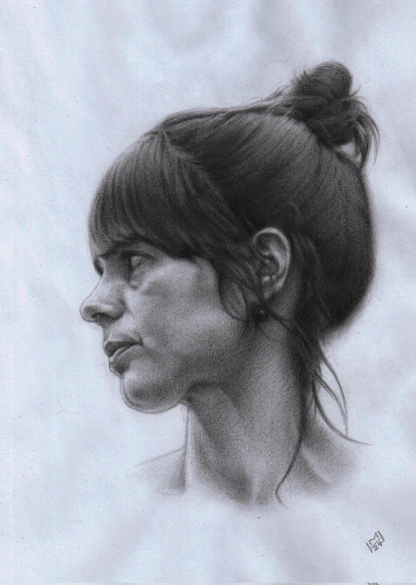 Porträtstudie Paula, Bleistift auf Papier, A4 
#zeichnung #bleistiftzeichnung #porträtzeichnung #drawing #porträtstudie #paulawinterfeldt #malereimarcelheinze