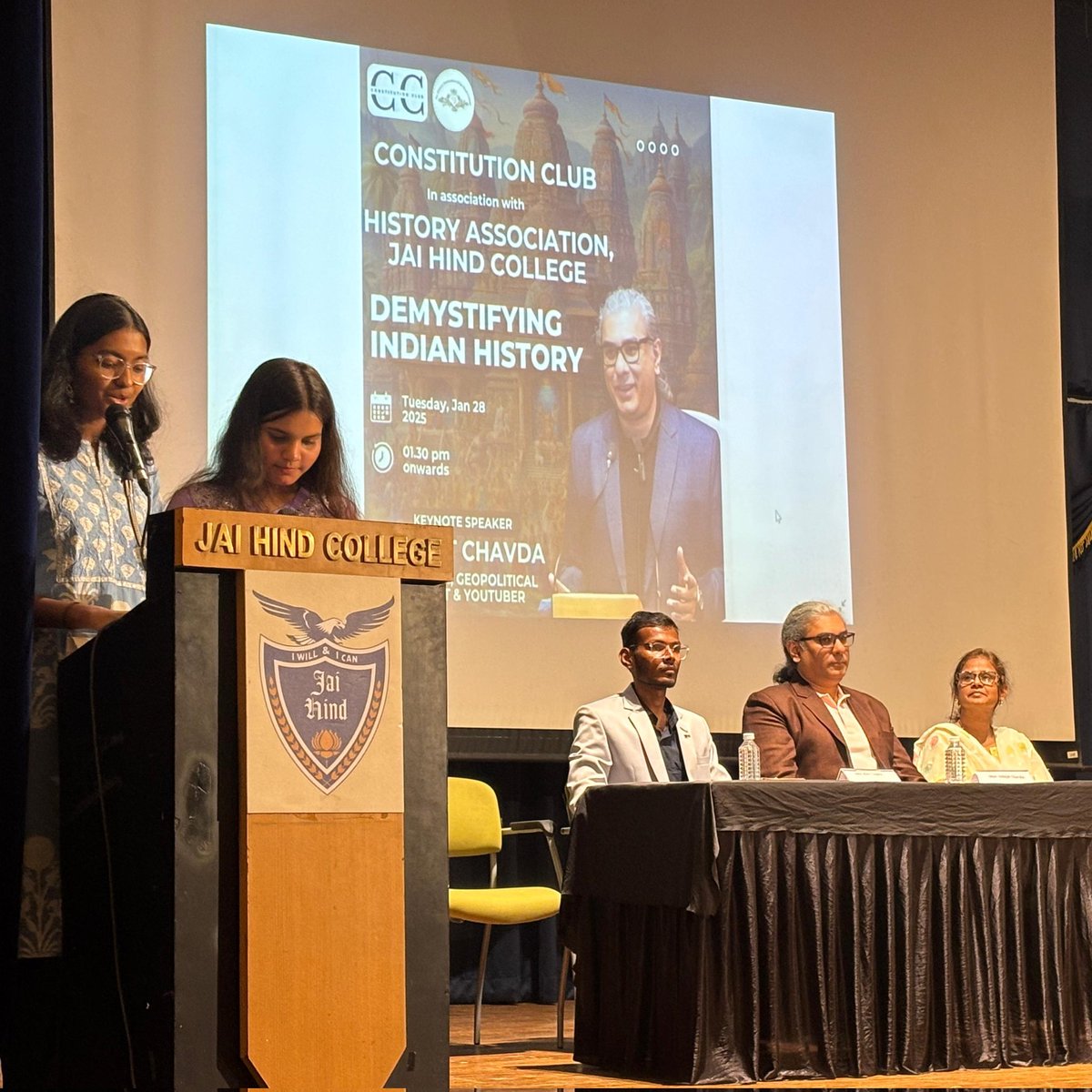CC_Mumbai's tweet photo. Constitution Club in association with the History Association of Jai Hind College hosted an enlightening session on Demystifying Indian History with keynote speaker Shri Abhijit Chavda.
#ConstitutionClub #law #history https://t.co/H68TcKi4RW