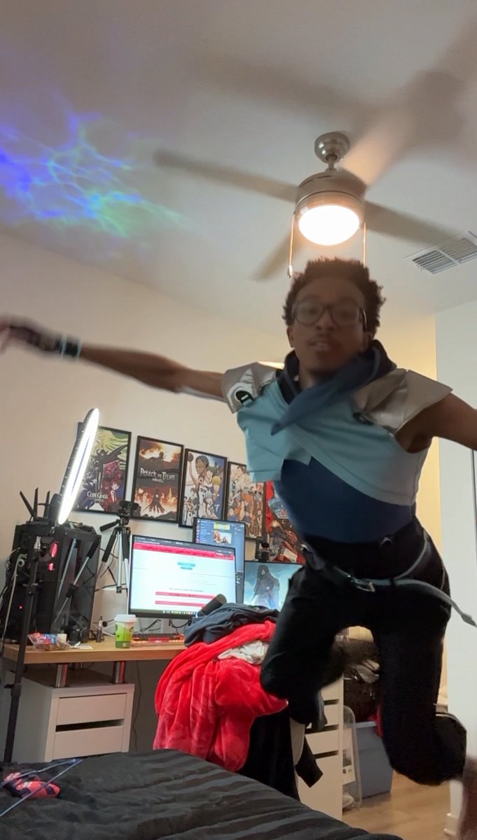 Dear <a href="/riotgames/">Riot Games</a> <a href="/VALORANT/">VALORANT</a> I am 35 VP short off buying the new vandal. Yall falsely perma banned me and overturned that ban a couple weeks ago you think you got me with the 35vp? 😭🙏🏽 Ph3nom#333 (also here's a picture of me as jett flying)