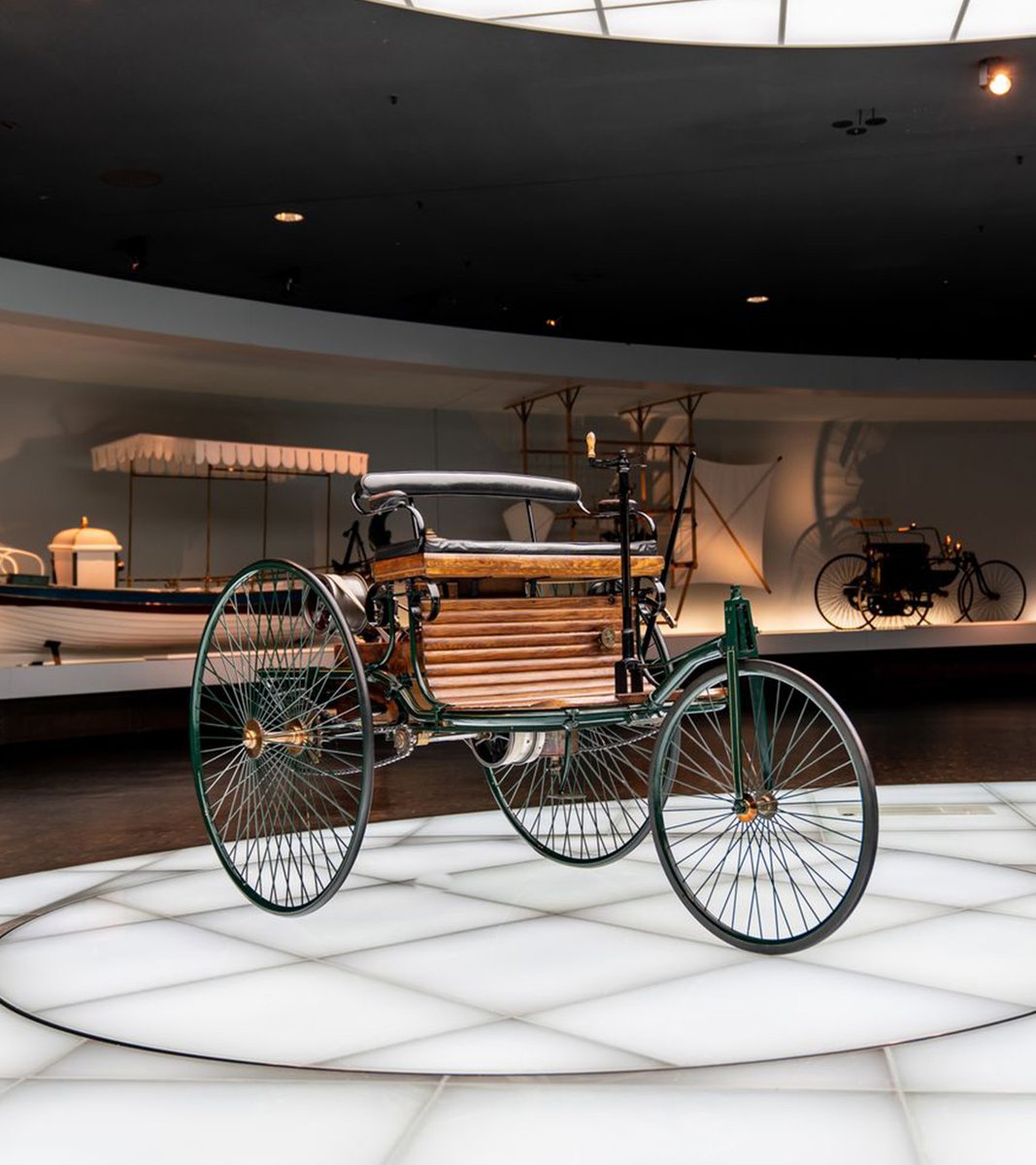 1月29日は「自動車の誕生日」。 カール・ベンツが1886年に世界で初めて