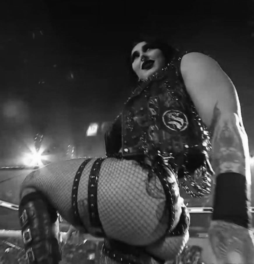 The DC Dynamo has arrived in <a href="/uwlonline/">Universal Wrestling League</a>.