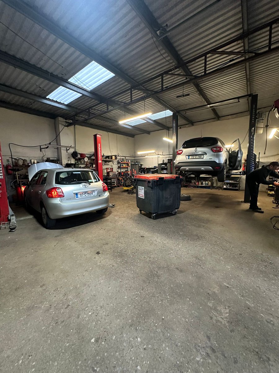 IeVending's tweet image. ☕ Smart Coffee Solutions Arrive in Cork City! 

We are thrilled to unveil the installation of our state-of-the-art HS7T coffee machine at a busy garage in Cork City, offering the perfect coffee experience with advanced technology and convenience features. 🚗
#CoffeeSolutions