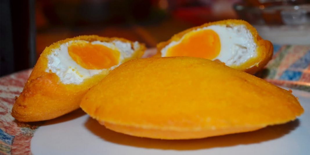 gasacos's tweet photo. Arepa de huevo 
#Medellín 313 436 59 63 https://t.co/00xoT2exhd