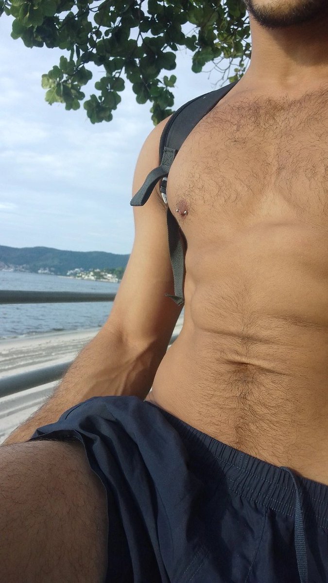 dando uma volta na praia