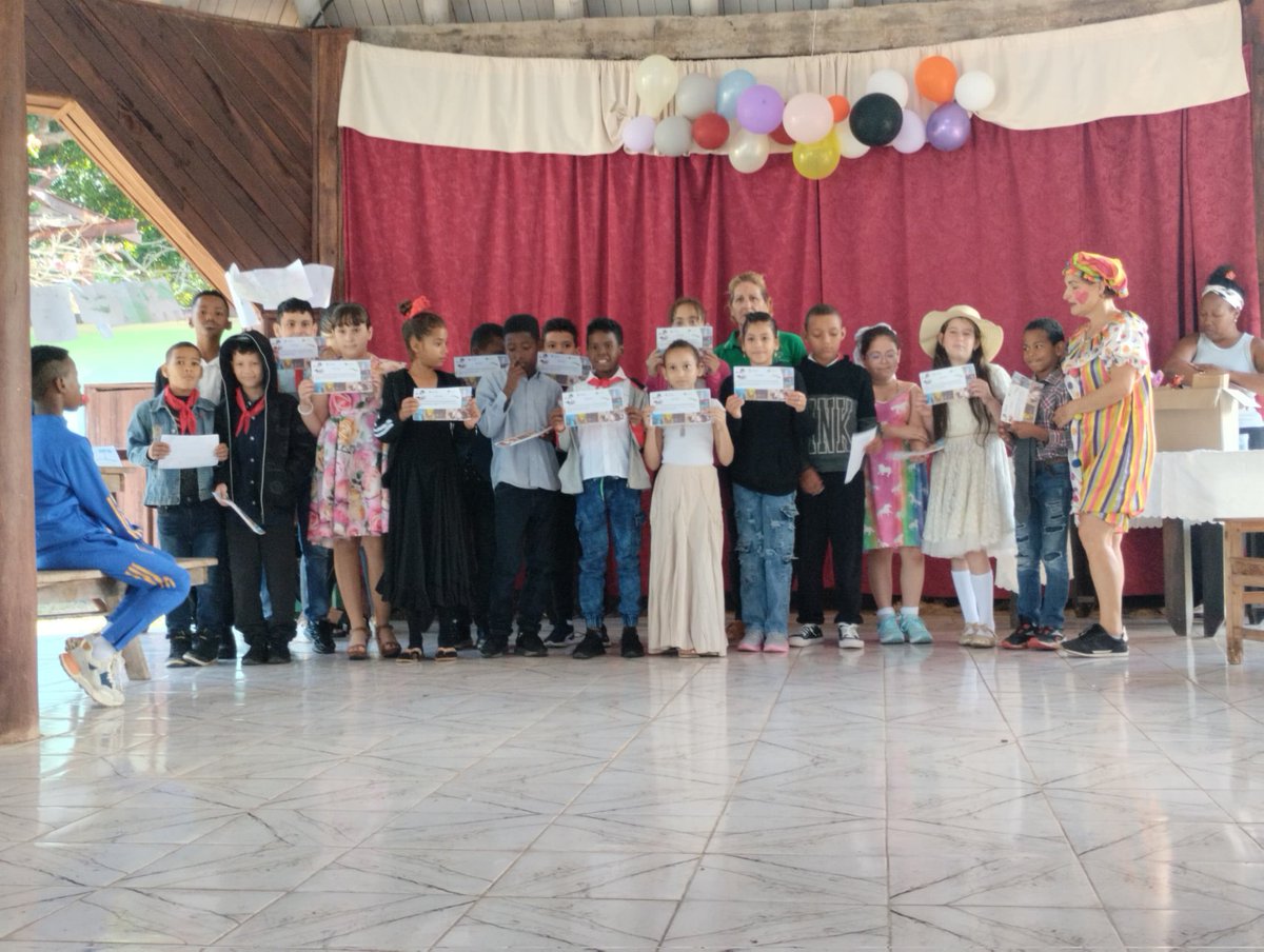FlorayFaunaMtz's tweet photo. En homenaje al 172 Aniversario del natalicio de nuestro Apóstol José Martí, se realizó la premiación del Concurso Infantil: Martí y la Naturaleza.
A la par se realizó el Festival Provincial de Educación Ambiental en el Parque La Edad de Oro de la UEB Conservación Cárdenas
#ffmat https://t.co/uetMkDmMMs