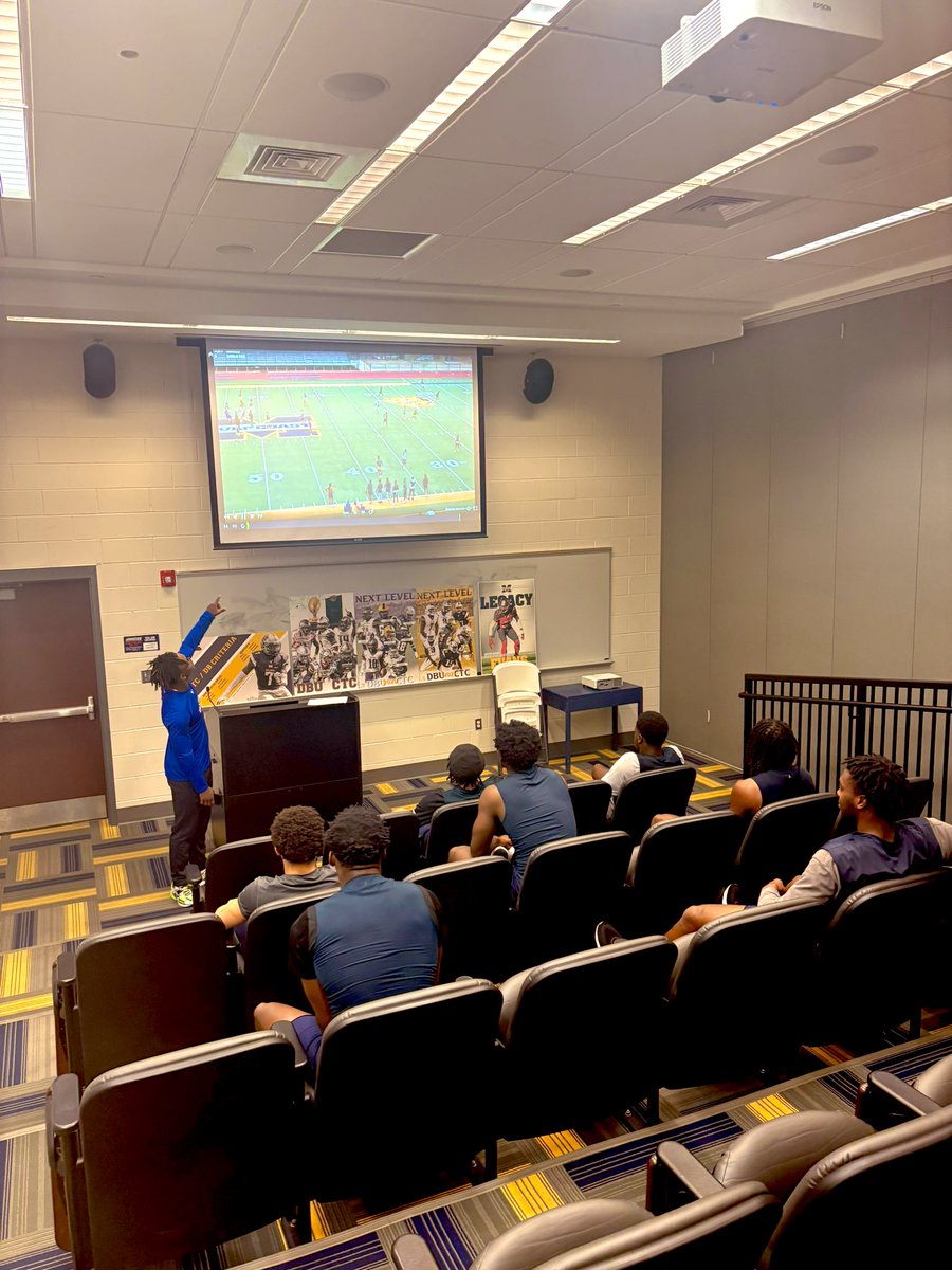 Coach McDougal (@clarencemcdoug1) on Twitter photo <a href="/d1_deee/">Damaryion βdeuceβ Fillmore</a> Thanks for stopping by and talking to the guys. <a href="/GeorgiaStateFB/">GSU Football</a> <a href="/MGCCC_FOOTBALL/">MGCCC Football</a> #Family π€πΎπ€ #CTC <a href="/d1_deee/">Damaryion βdeuceβ Fillmore</a> Thanks for stopping by and talking to the guys. <a href="/GeorgiaStateFB/">GSU Football</a> <a href="/MGCCC_FOOTBALL/">MGCCC Football</a> #Family π€πΎπ€ #CTC