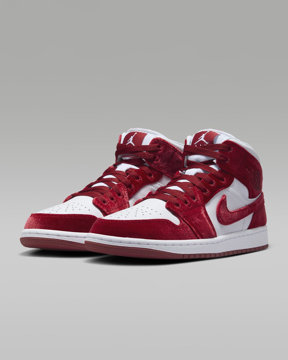 #SneakerScouts tweet media