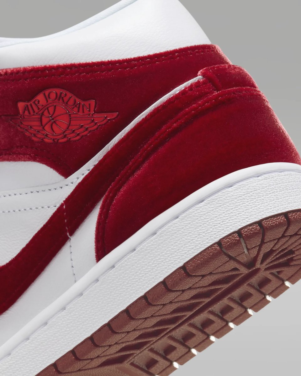 #SneakerScouts tweet media