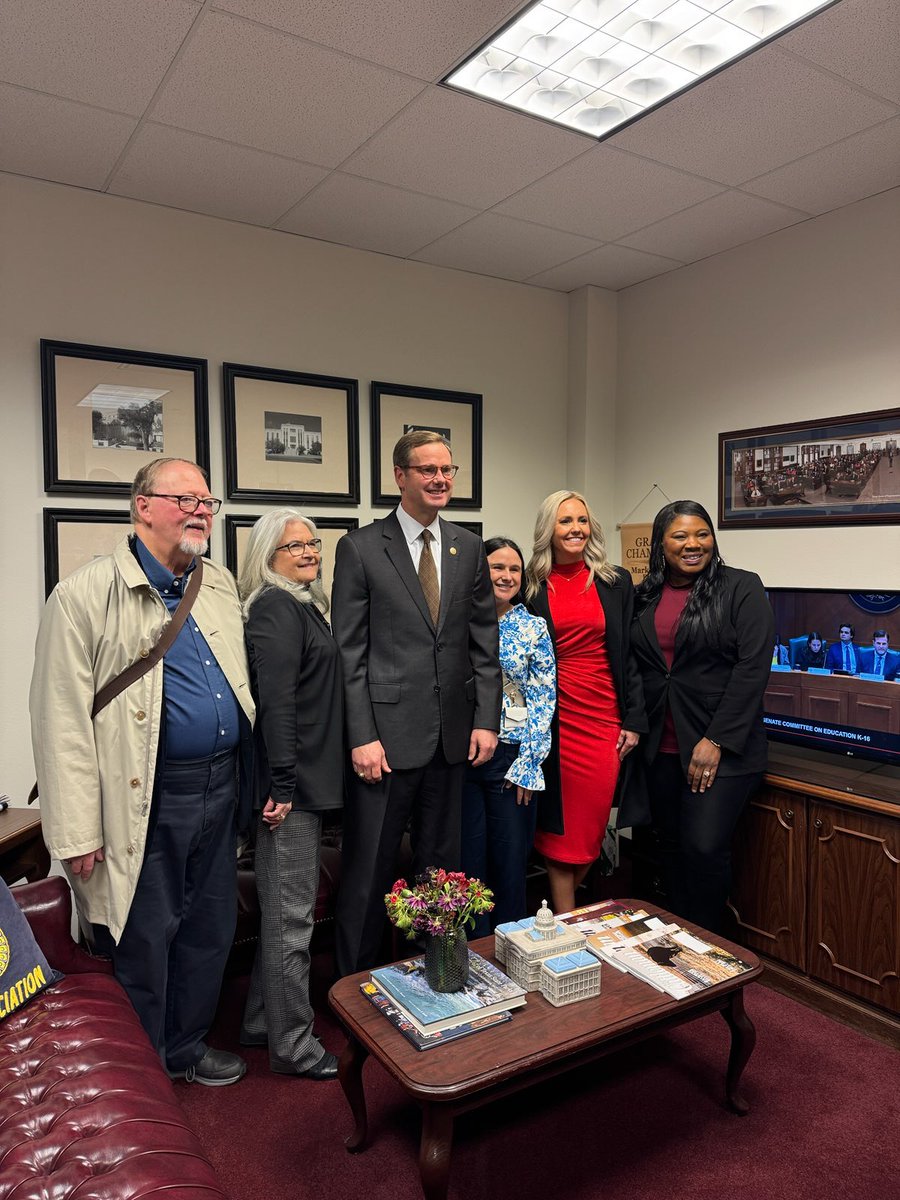 TexasCHCs's tweet photo. A big thank you to @TrentAshbyTX for taking the time to meet with @easttexaschc today! We truly appreciate your time and support for FQHCs. #CommunityHealth #FQHCs #advocacy https://t.co/9yiIiv3OqN