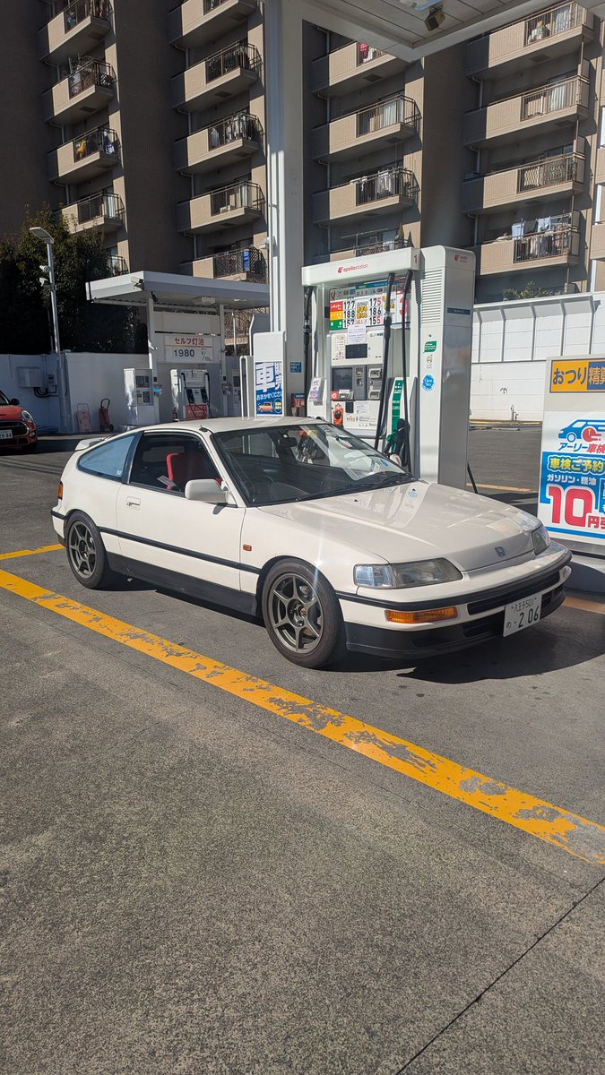 CR-X帰ってきた。デスビやっぱりよく逝くのね〜