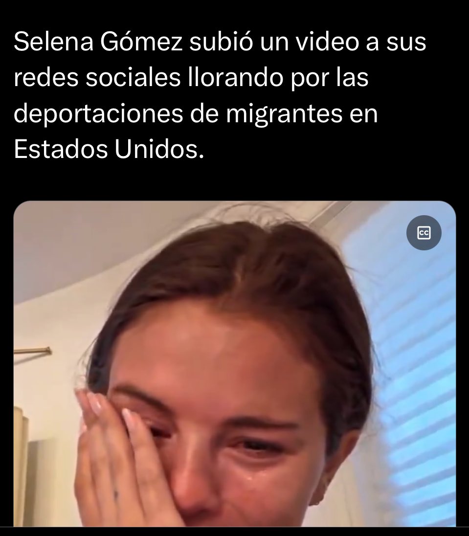 SoySimpsonito's tweet photo. - ¡No conozco a ningún indocumentado mexicano, jámas he visto a alguno ni platicado con él porque no hablo español pero… perdón, no puedo seguir! 😭
- Está bien, Selena Gómez, sus lagrimas son la mayor evidencia que podría tener. https://t.co/gG0S8tF1Ex