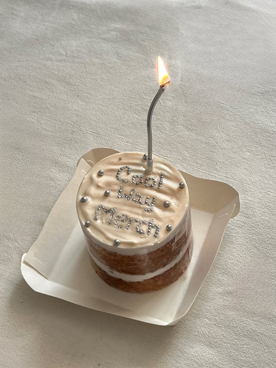 ¡Feliz 6° aniversario a CWM! 

RT con alguna fotito que hayas tomado con algo de CWM <3