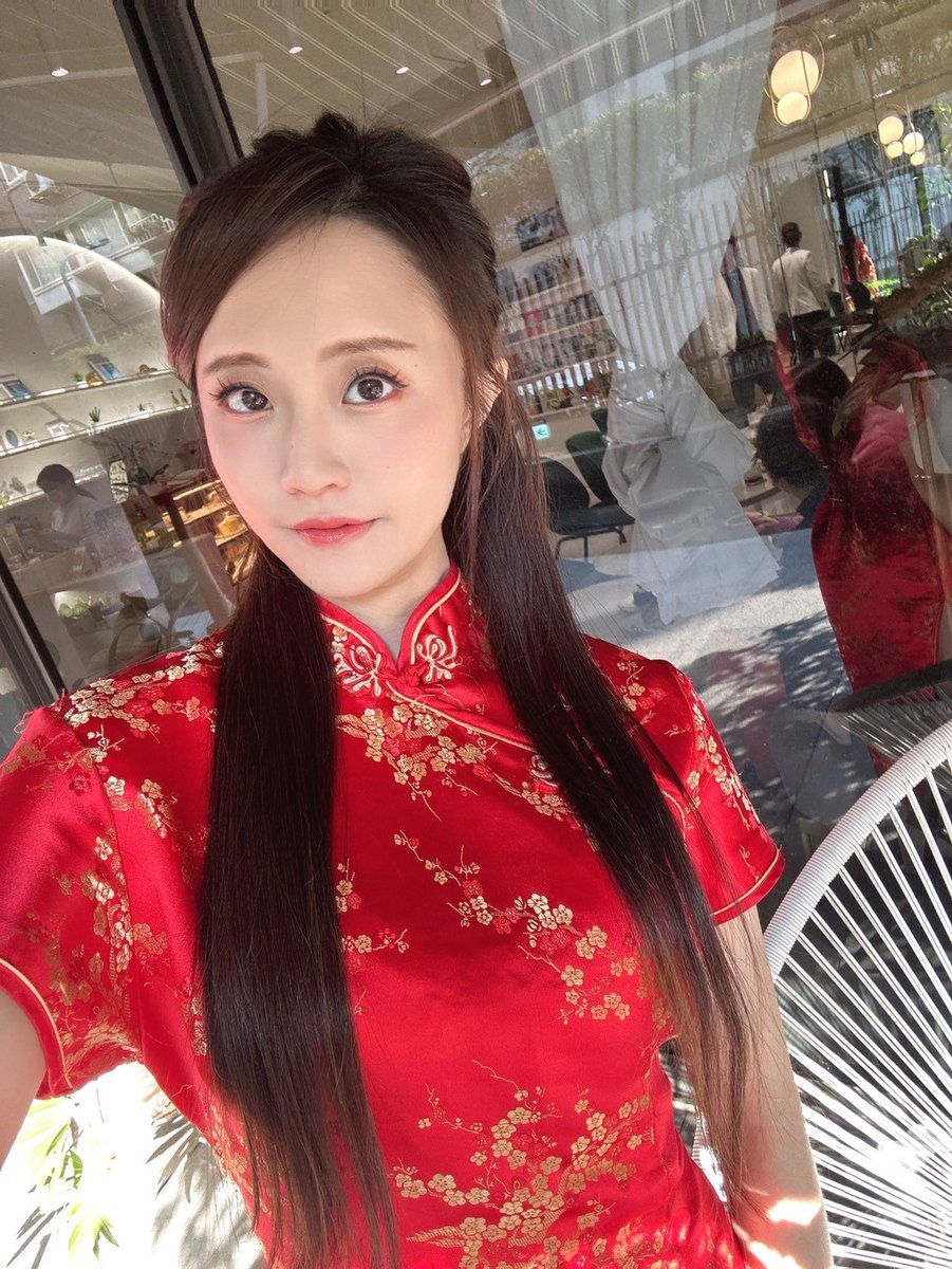 MiMi50311535's tweet photo. 新年快樂🧧🧧

初一走春別忘記還是要關注我唷😗 https://t.co/8kppprOQ8v