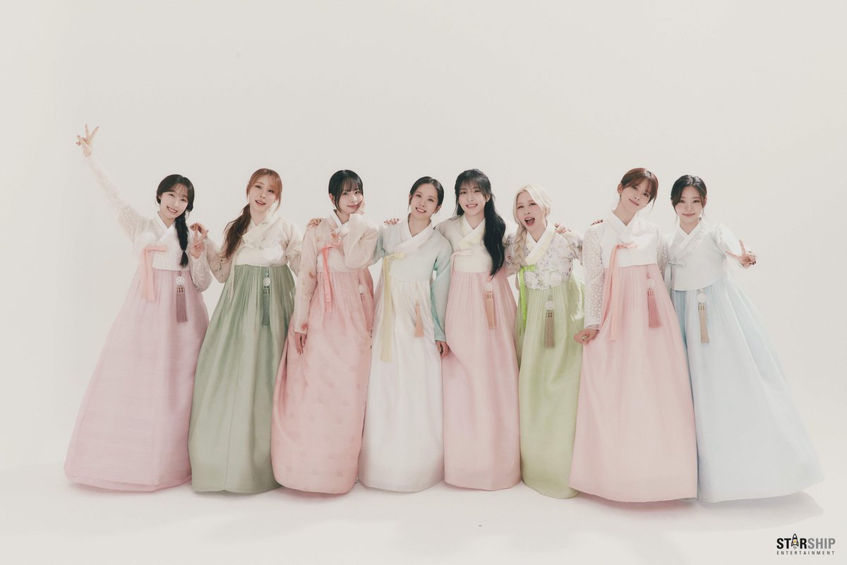 kbsworld_enter's tweet photo. 우주소녀, 2025년 새해 깜짝 근황 공개 '우리 우정아, 우정해♥'

우주소녀, 설 연휴 여는 한복 비주얼..."새해에는 더 많이 웃고 행복하세요"

우주소녀, 다채로운 새해 인사...”즐겁고 건강한 설 연휴 보내세요”

[사진 = 스타쉽엔터테인먼트]

#우주소녀 #WJSN https://t.co/q4lAjXC8pl