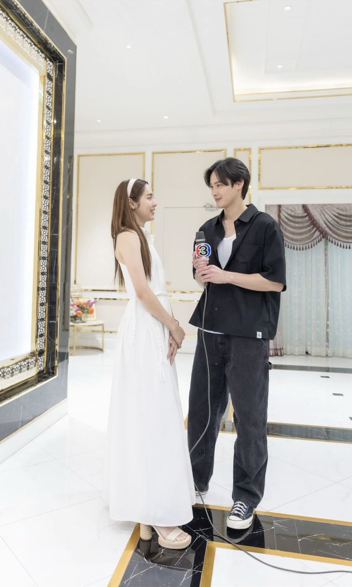 mayflowerlish's tweet photo. มันมีมวลอะไรบางอย่างที่มันแบบว่า ถ้าทุกคนได้เห็นอ่ะ มันก็จะแบบว่าคิดไปทิศทางเดียวกันหมดเลยฮะ ผมพูดแค่นี้ละกัน https://t.co/otvCznoD91