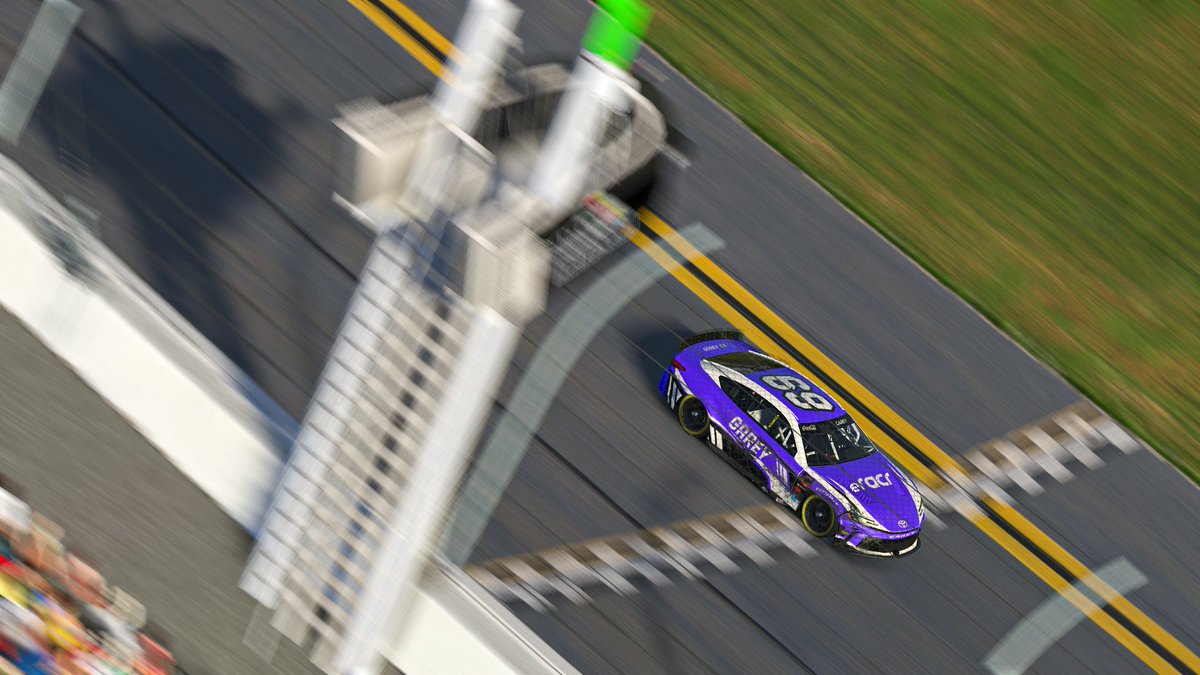 And we're back! 2025 is underway in the <a href="/ENASCARGG/">ENASCAR</a> Coca-Cola iRacing Series.

First up: Clash at Daytona

📸 for <a href="/eRacr_gg/">eRacr.gg</a> 

#eNASCAR #eCCiS