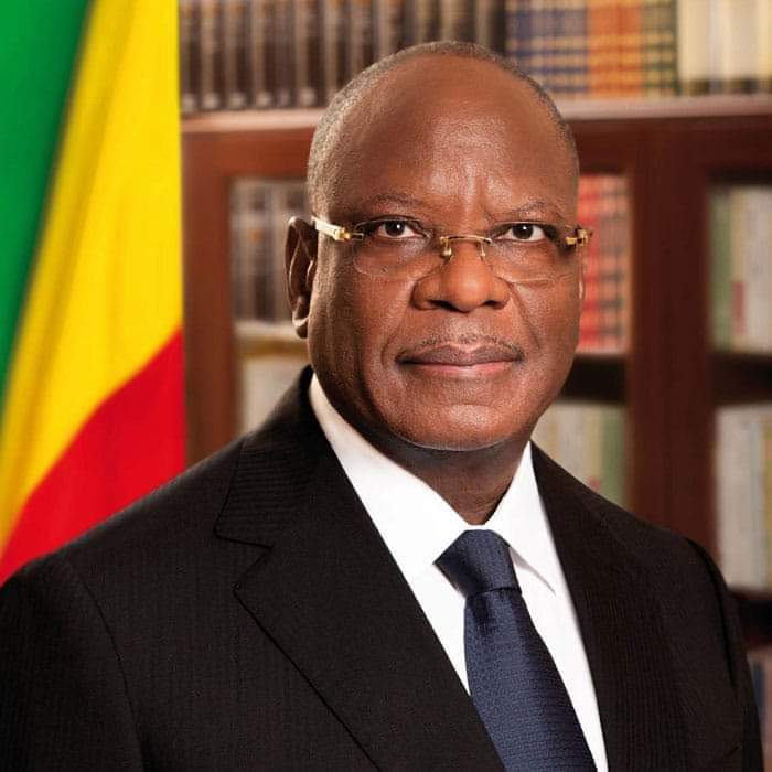 DelphineSankara's tweet image. 🔴#Ibrahim_Aboubacar_Keita invitait les Maliens🇲🇱 à la mosquée à prier contre l’avancée des terros ,

Et #Tshisekedi invite les Congolais🇨🇩 à l’église à prier contre l’avancée des Rwandais🇷🇼 .

Que Dieu sauve le seigneur !
La lutte Continue...