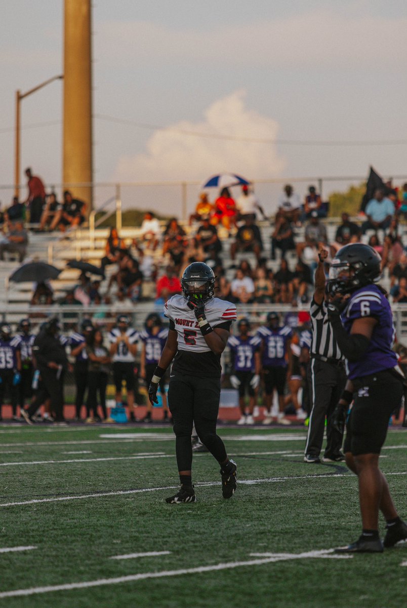 Kamari Adkins (@mariituff) on Twitter photo Wasup coaches, hope y'all can take a minute and look at my film from this past season, Underrated !!
<a href="/RecruitGeorgia/">Recruit Georgia</a> <a href="/SFA_FBRecruit/">SFA Football Recruiting</a> <a href="/CoachDiantePeek/">Diante peek</a> <a href="/Coach_Kim1/">Coach Kevin Kim</a> <a href="/JJMcCleskey/">JJ McCleskey</a>
hudl.com/v/2QQw66 Wasup coaches, hope y'all can take a minute and look at my film from this past season, Underrated !!
<a href="/RecruitGeorgia/">Recruit Georgia</a> <a href="/SFA_FBRecruit/">SFA Football Recruiting</a> <a href="/CoachDiantePeek/">Diante peek</a> <a href="/Coach_Kim1/">Coach Kevin Kim</a> <a href="/JJMcCleskey/">JJ McCleskey</a>
hudl.com/v/2QQw66