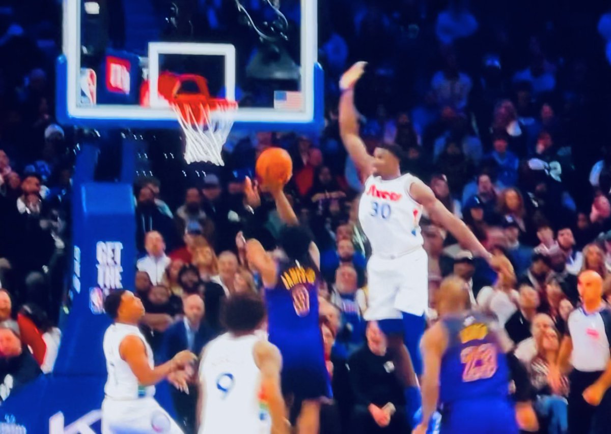 fandanonium's tweet image. Bronny James will know next time not to bring that stuff into the #AdemBona zip code. #UCLA #UCLAMBB