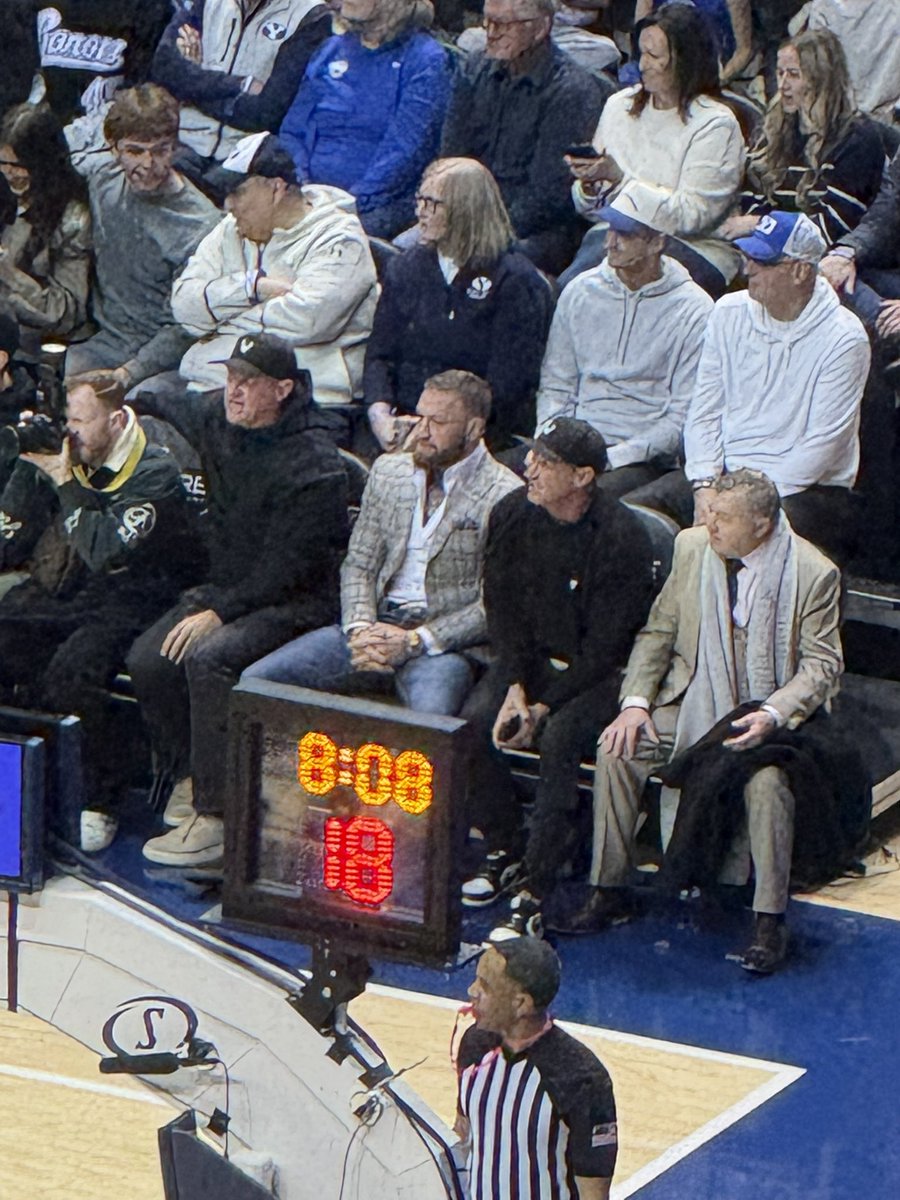 adevey's tweet image. I bet @AsapPuka is pumped that @TheNotoriousMMA is support the Cougs tonight. I still remember him at Orem strutting like McGregor after beating Salem Hills.