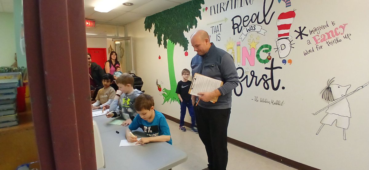 woodlandprim's tweet image. What a fantastic afternoon we had with our Grade 1 students and their special adults! It was wonderful to see so many people come together to celebrate literacy in such a fun and engaging way! 💖#LiteracyWeek #BuildingConnections #LearntobeGreenTogether #EcoSchool @NLSchoolsCA