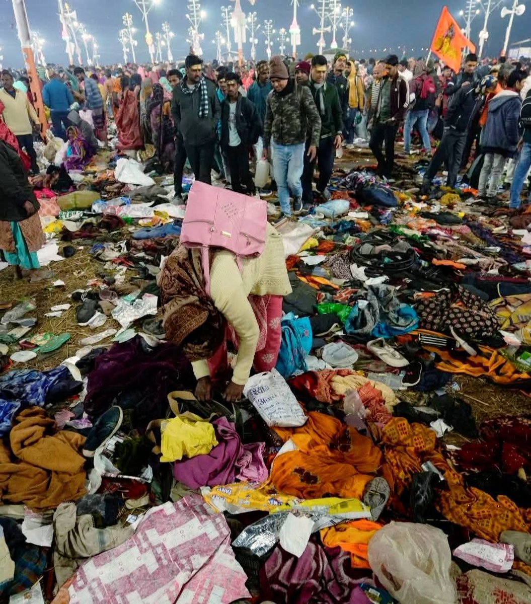 rahul____ji's tweet photo. Maha Kumbh- Stampede on Sangam coast, 14 dead: Entry of devotees stopped in Prayagraj; Amrit Snan of Akharas cancelled; Modi-Shah spoke to Yogi.
#MahaKumbh2025 #kumbh
#Mahakumbh #MahakumbhStampede
#tejaji
#महाकुंभ2025 #ISRO https://t.co/Wbku3h6IBz