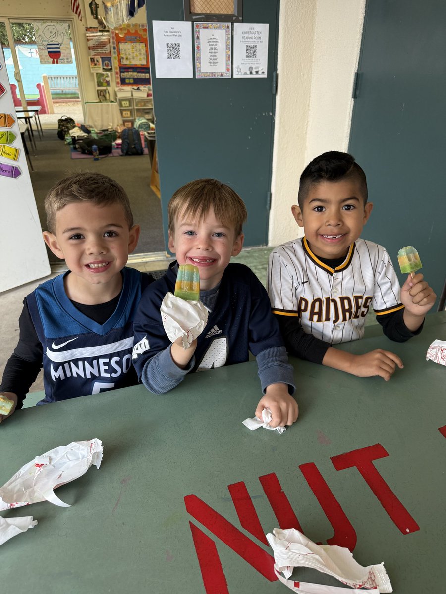 SchooloftheMadeleine tweet media