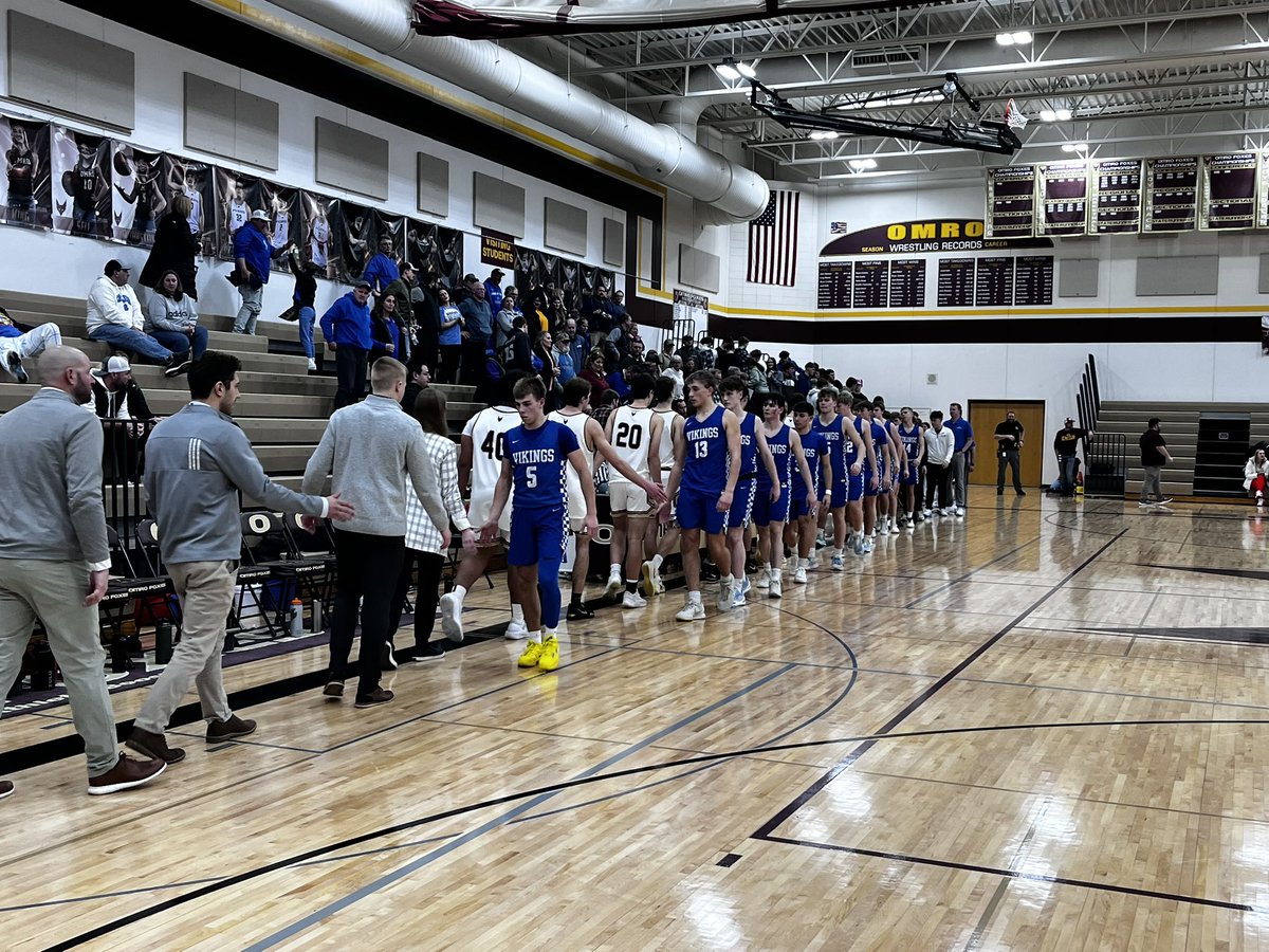 FINAL: #Vikings 66, #Foxes 60.

The teams split the season series.