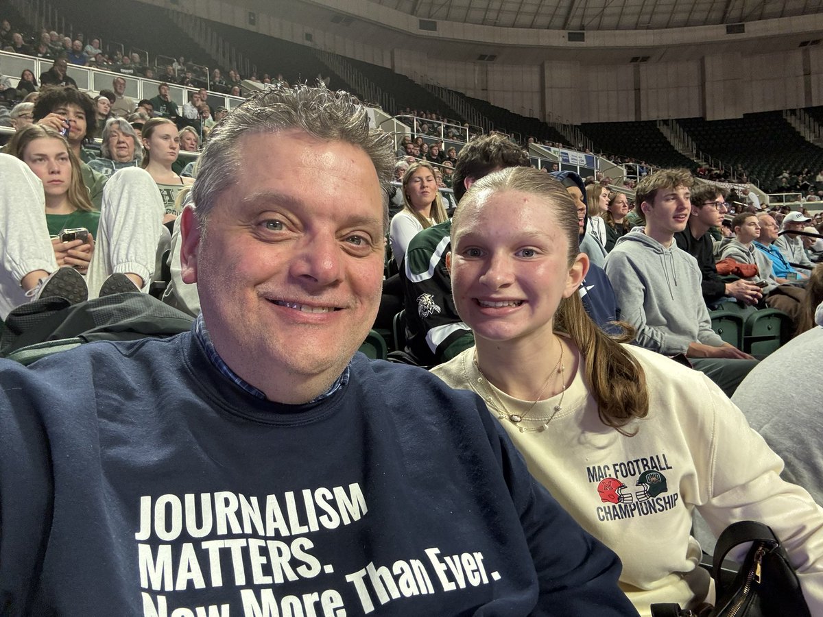 Mark Lowrie (@1marklowrie) on Twitter photo A quick trip to my beloved alma mater! I Saw 11 former <a href="/LincolnLiveTV/">Lincoln LIVE</a> students! One anchored Newswatch. One directed it. One was working in the newsroom. One played hoops against OU. 6 met me at the game. Hey <a href="/ScrippsOU/">OHIO Scripps College</a>, let's finalize a CCP agreement! The pipeline is flowing! A quick trip to my beloved alma mater! I Saw 11 former <a href="/LincolnLiveTV/">Lincoln LIVE</a> students! One anchored Newswatch. One directed it. One was working in the newsroom. One played hoops against OU. 6 met me at the game. Hey <a href="/ScrippsOU/">OHIO Scripps College</a>, let's finalize a CCP agreement! The pipeline is flowing!