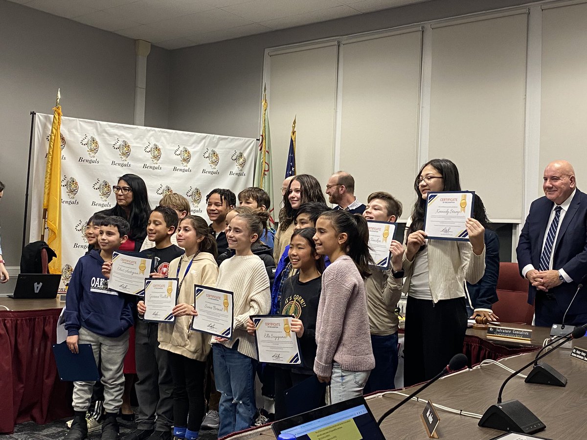 Wonderful recognition of the <a href="/07003oakview/">OakView@07003</a> <a href="/oakview_school/">Oakview Elementary School</a> Student Council advised by @oakviewlibrary07003 with the support of @thejerseyprincipal!
