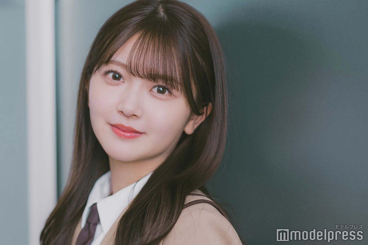 日向坂46山下葉留花さん サイン入りチェキを1名様に🎁 ＼ 1⃣モデル