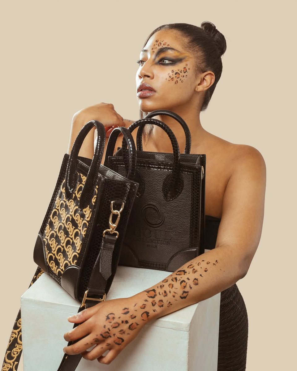 coulcollections's tweet photo. Luxury fashion is a wearable art, an expression of your style and an affirmation of your individuality.

Become a dedicated collectionist.

Design in Italy
Made in Spain
https://t.co/WJPxZVSH3z
#the_light_and_blessing_devoted_to_fashion
#CorporativaCollection #AYABA https://t.co/BXEniWwkTu