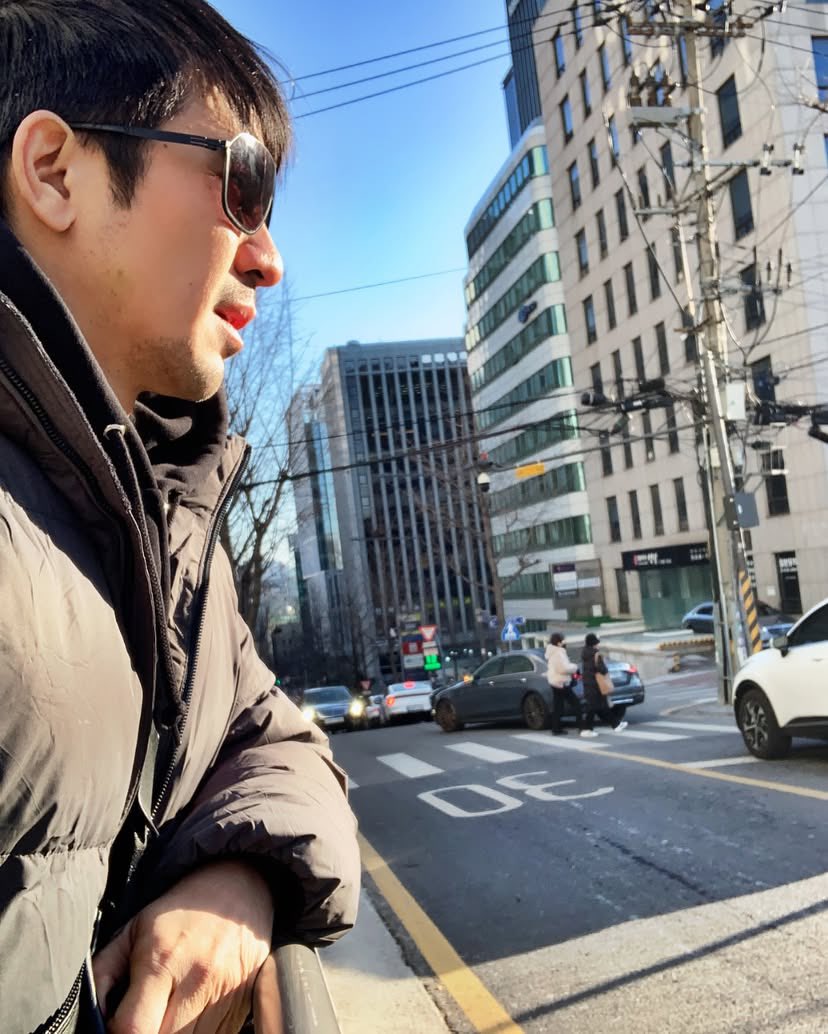 iYaimaiZa's tweet photo. ไปเที่ยวคนเดียวมันเหงา
มาขวนเราไปช่วยถือของ คล้องแขน
แก้เหงาได้นะคะ น่ารักจังเด็กขี้อวด

#popezaap https://t.co/j0aFPFOrFY