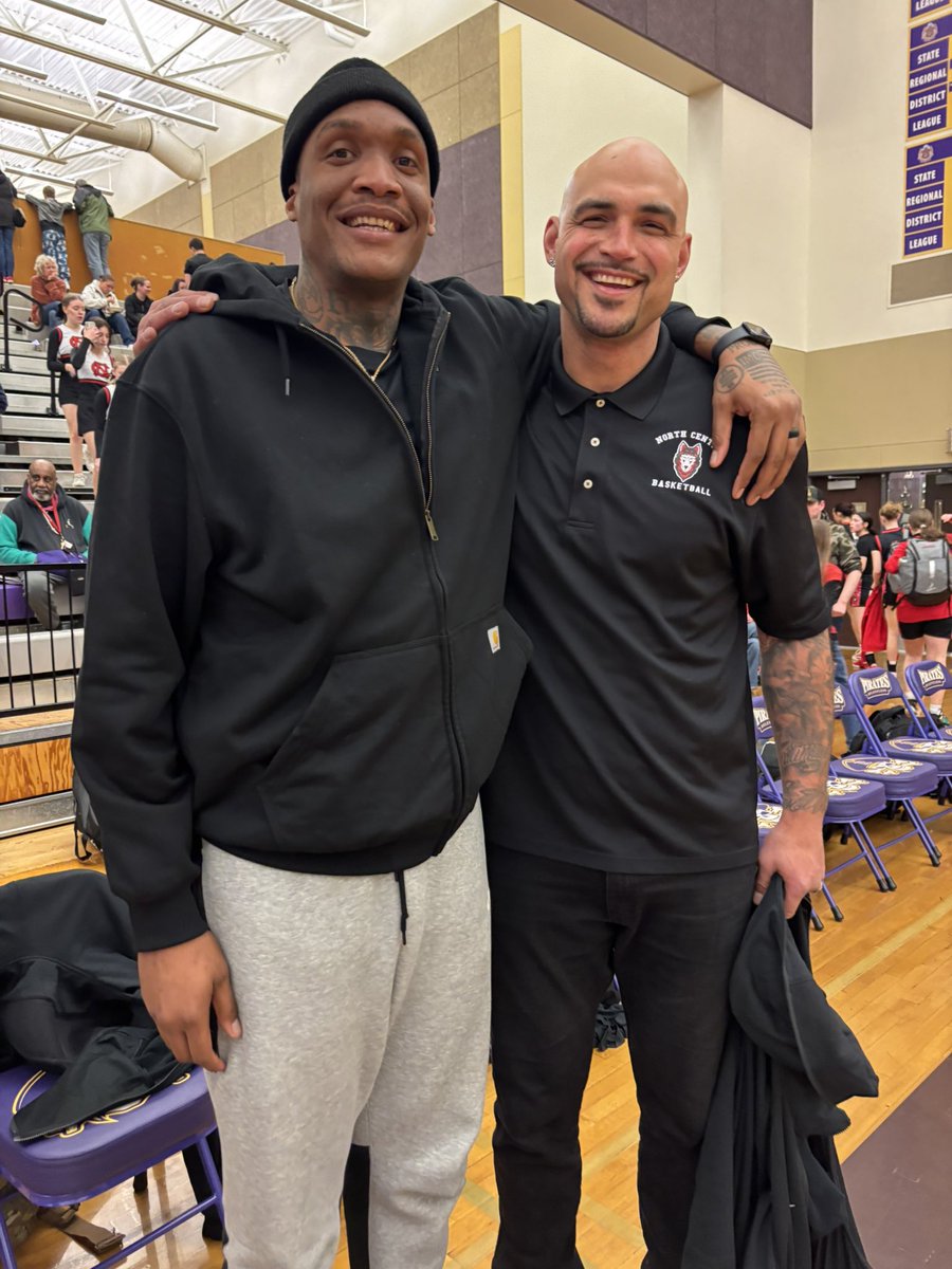 Rob Sacre my dawg!!!! Funniest teammate of all time🤣🤣🤣