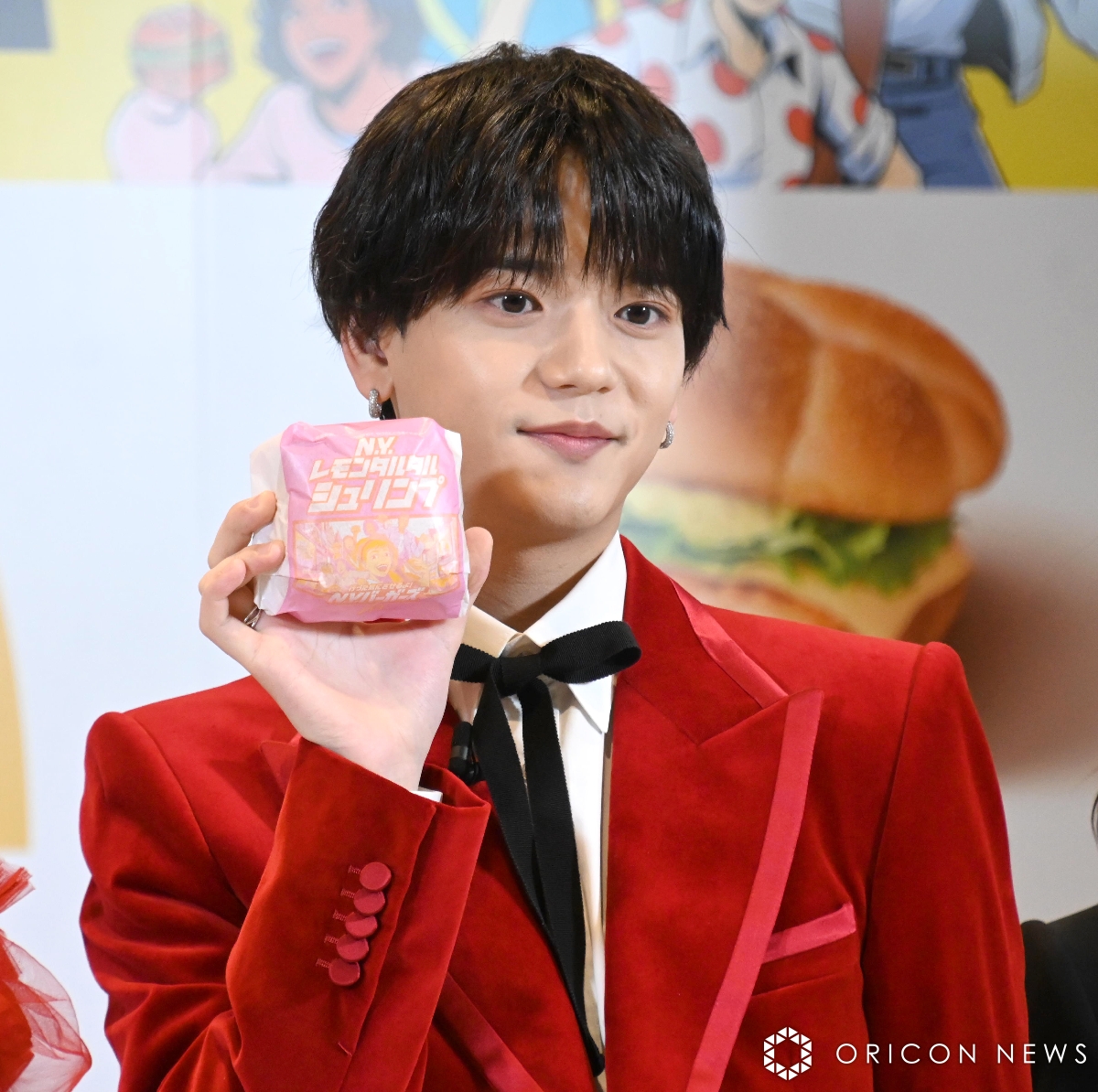 八木勇征＆中島颯太＆ゆうちゃみ マクドナルドをイメージした 派手衣装