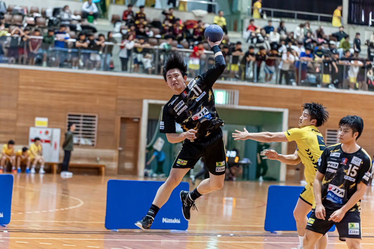 RyukyuCorazon's tweet photo. 【2025 ハンドボールウィンターキャンプ】

① GAME PHOTO 📷🤾🔥

#大田凱士 選手
#植村和輝 選手
#福留栄太郎 選手
#宮城佑汰  選手 https://t.co/lQ8W5Im5Ov