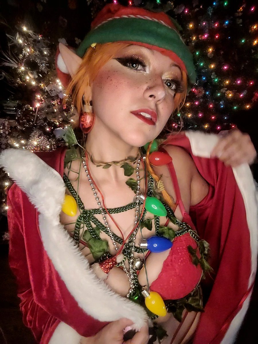 I've been posting a bunch of belated naughty elf Christmas presents on the 🌶️ page, and I've still got a bunch more to drop this week! See you there?
#christmas #naughtylist #santababy  #hohoho #notsosilentnight  #merrychristmas   #happyholidays #elf #elfgirl #elven #definegood