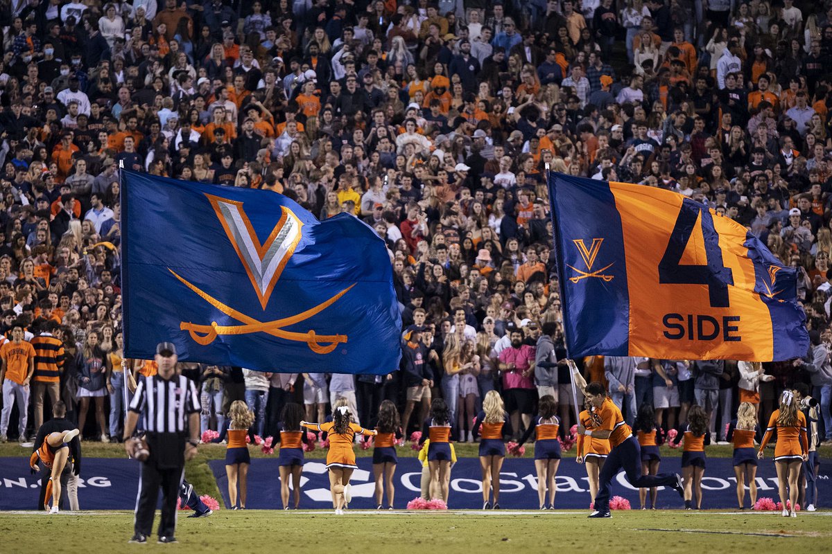 CoachJ757's tweet photo. Thank you @CoachChrisSlade and @UVAFootball for checking out our guys today! We appreciate everything Coach. #CreateYourOwnLegacy 💫
@CoachKendal84 https://t.co/Fr7n6gOprX