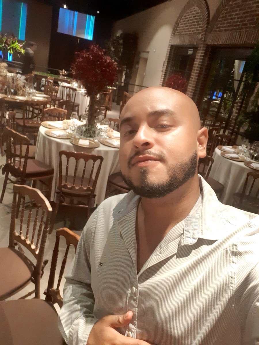 Rafaolindoo's tweet photo. Aos poucos vou ficando bonito https://t.co/5xnPNPbl2T